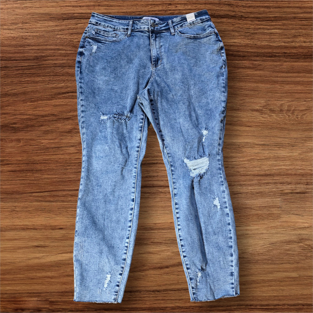 NWT Judy Blue Women's Acid Wash Destroyed Skinny Ankle Raw Hem, Size 18W